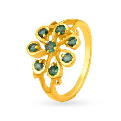 18KT GOLD AND EMERALD FINGER RING